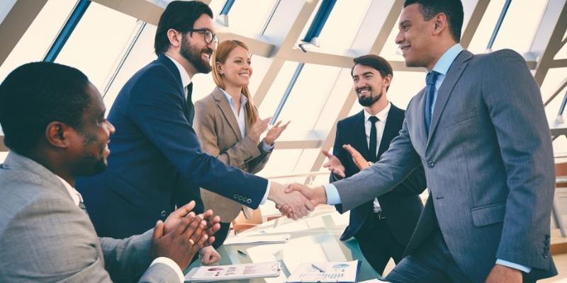 Ký hợp đồng lớn thành công báo hiệu nhiều điều tốt đẹp